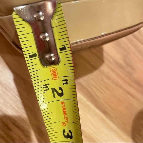 Jimmy Choo beige patent leather platform stiletto heels size 6.5 - Picture 9 of 9